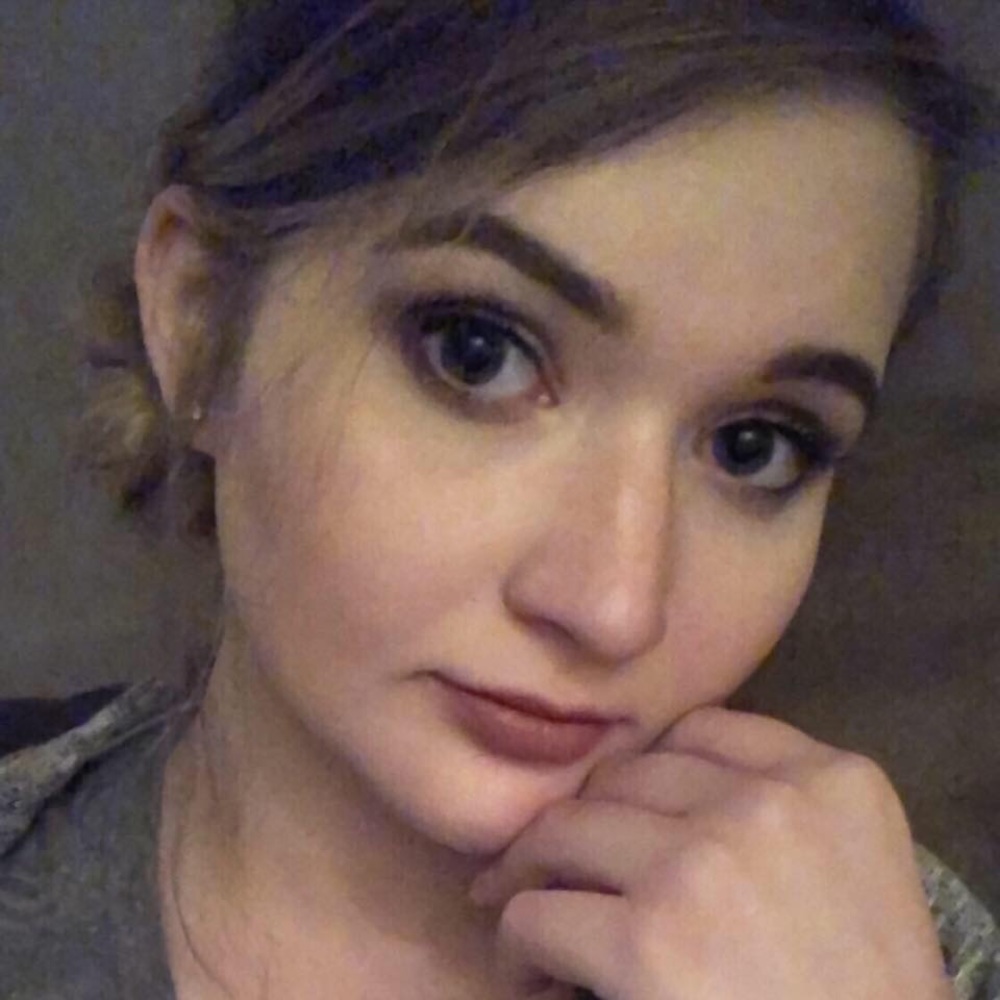 Meet your Posher, Cami
